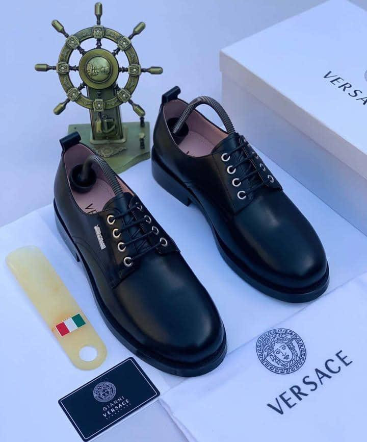 Black Glossy Chunky Derby Shoes Medusa Buckle Lace Up Platform Sole Streetwear Unisex Fashion Casual Oxford Versace Inspired