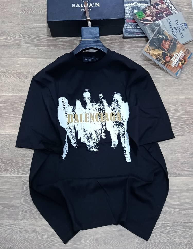 Oversized Balenciaga Inspired Graphic T-Shirt Dripping Silhouette Figures Gold Logo Print Streetwear Tee