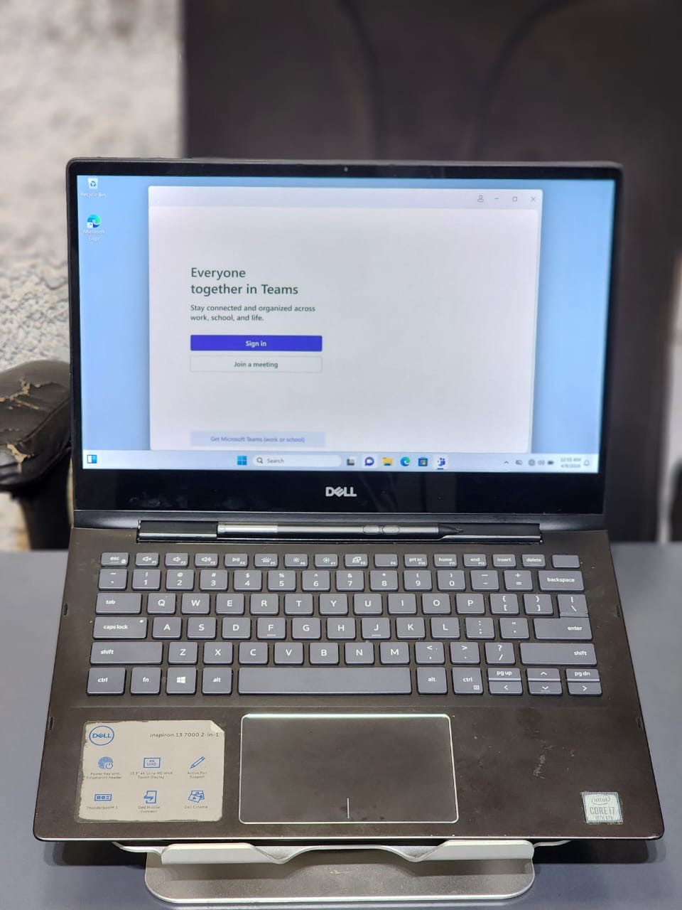 Dell Inspiron 13 7000 Series 2-in-1 Black Edition | 13.3" 4K UHD Touchscreen | Intel Core i7 10th Gen | 16GB RAM | 512GB SSD | Built-in Active Pen Garage | Thunderbolt 3