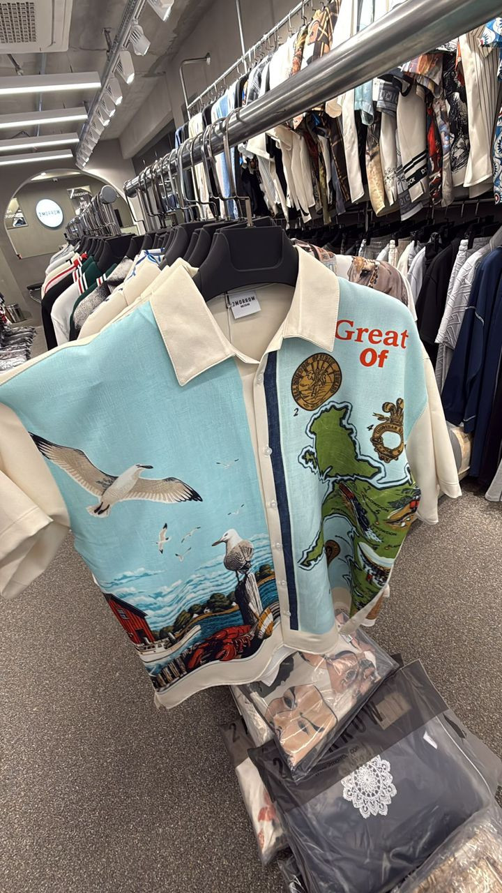 Men's Vintage Coastal Map Graphic Resort Shirt - Great Of Seagull & Lighthouse Print Button-Down - Retro Nautical Streetwear - Loose Fit Camp Collar Summer Top