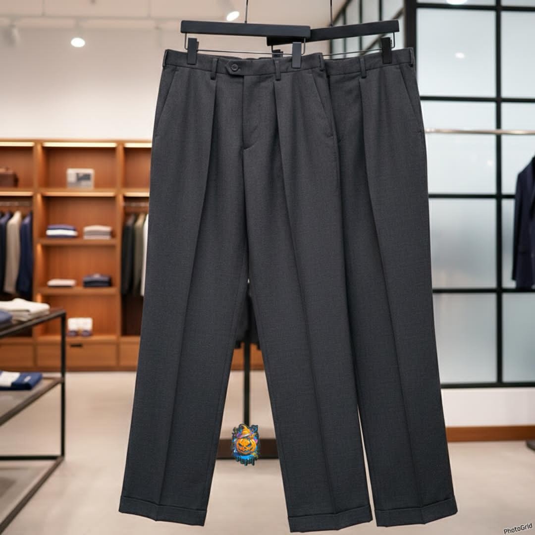 Men's Premium Dark Grey Pleated Dress Pants – Tailored Straight Leg Trousers with Cuffed Hem – Elegant Business Casual Slacks for Office & Formal Events