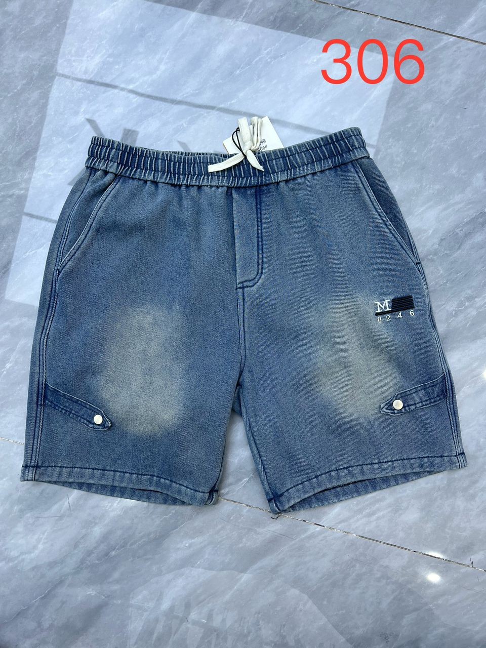 Men's Relaxed Fit Denim Shorts – Comfortable Elastic Waist Summer Jean Shorts with Designer Embroidery & Distressed Finish – Casual Beach & Streetwear